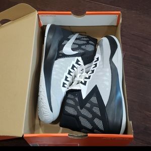 Nike Zoom Devosion Men's shoes Metallic Silver 8.5